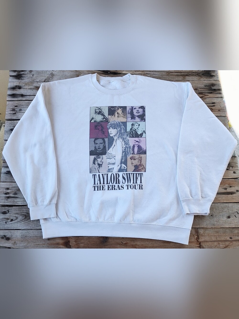 2000's Taylor Swift The Eras Tour sweatshirt  men's Size XL